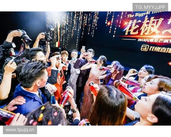 在盈得利真人娱乐中感受专业的直播互动体验,享受高品质的娱乐盛宴 在盈得利真人娱乐中感受专业的直播互动体验,享受高品质的娱乐盛宴